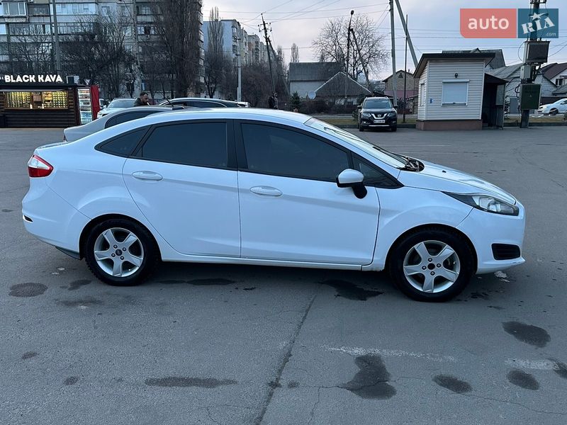 Седан Ford Fiesta 2019 в Киеве