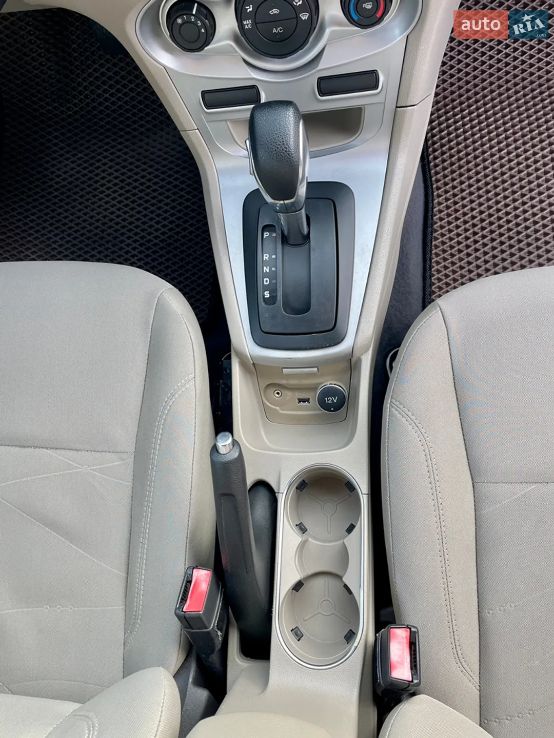 2019 Ford Fiesta - мініатюра 25
