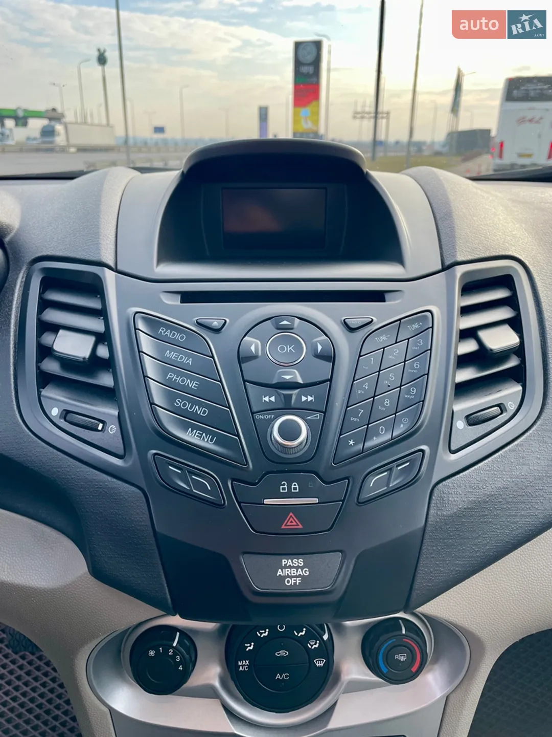2019 Ford Fiesta - мініатюра 39