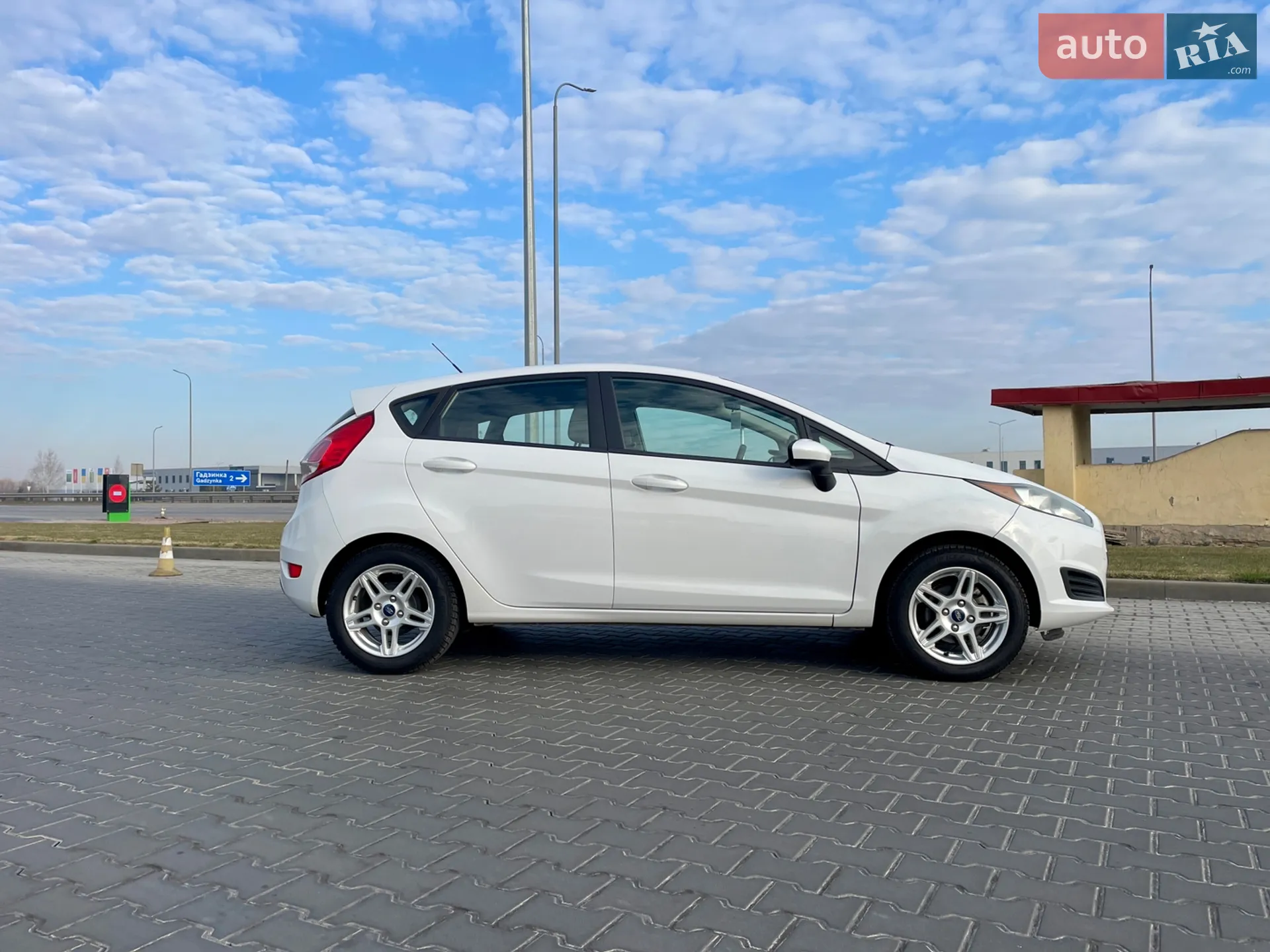 2019 Ford Fiesta - мініатюра 8