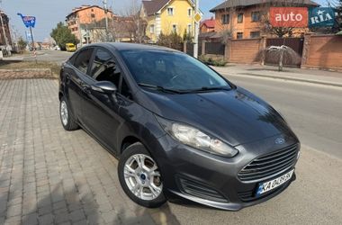 Седан Ford Fiesta 2016 в Києві