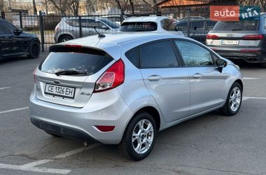 Хэтчбек Ford Fiesta 2015 в Киеве