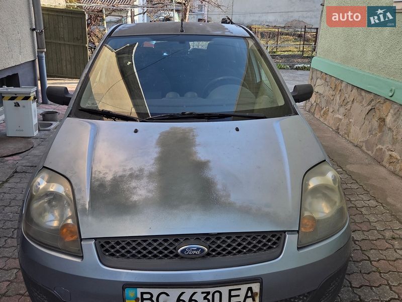 Хэтчбек Ford Fiesta 2006 в Львове