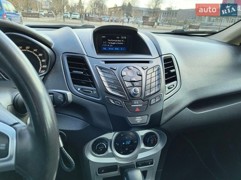 Хэтчбек Ford Fiesta 2013 в Запорожье фото 22 Хэтчбек Ford Fiesta 2013 в Запорожье