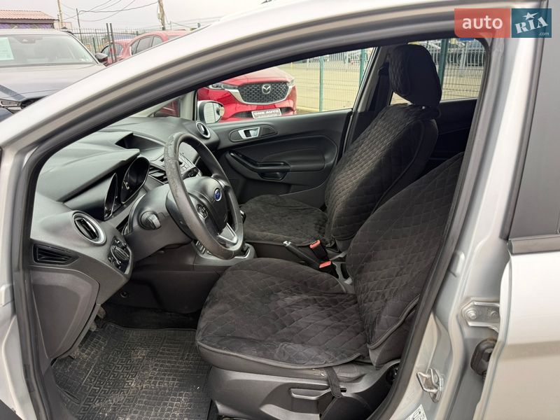 Хэтчбек Ford Fiesta 2014 в Киеве фото 11 Хэтчбек Ford Fiesta 2014 в Киеве