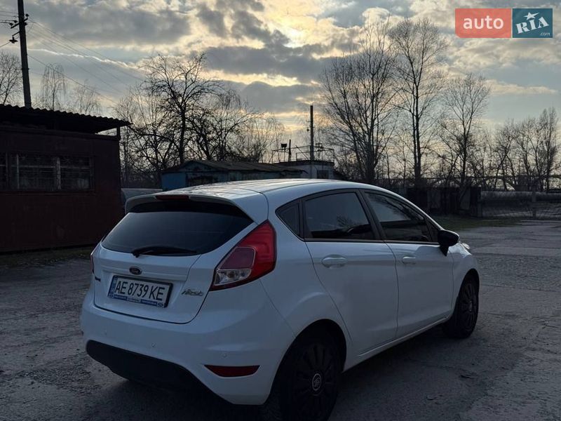 Хэтчбек Ford Fiesta 2017 в Днепре