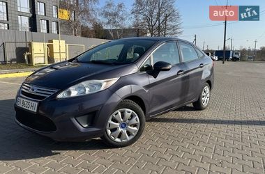 Седан Ford Fiesta 2013 в Полтаві