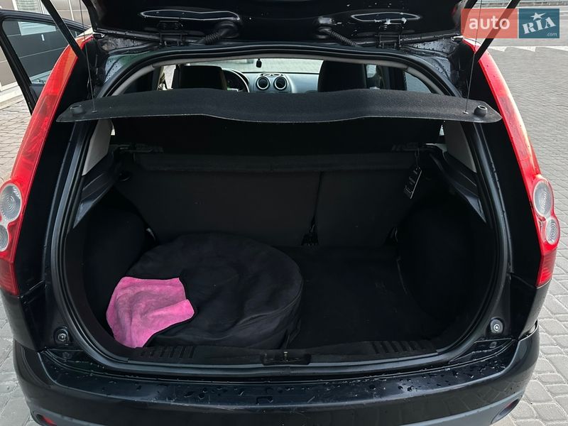 Хетчбек Ford Fiesta 2006 в Києві