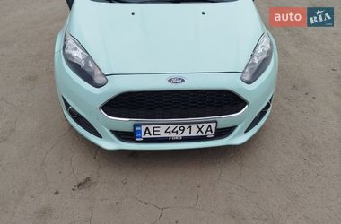 Хэтчбек Ford Fiesta 2016 в Кривом Роге