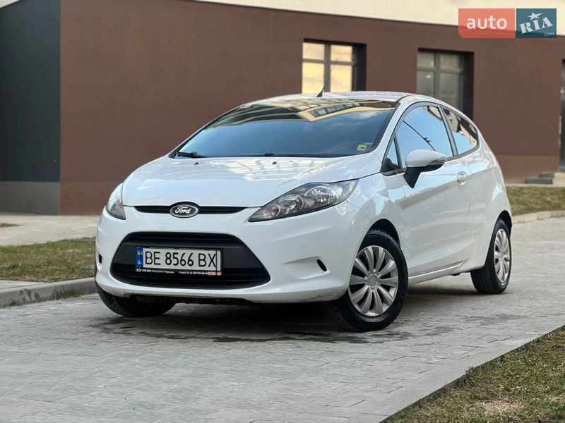 Хэтчбек Ford Fiesta 2011 в Львове