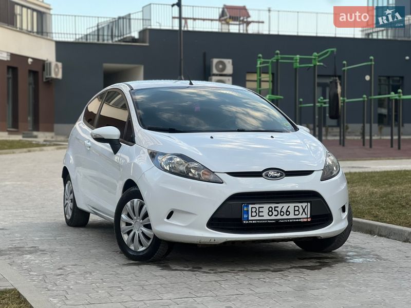 Хэтчбек Ford Fiesta 2011 в Львове