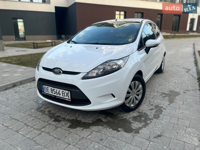 Хэтчбек Ford Fiesta 2011 в Львове