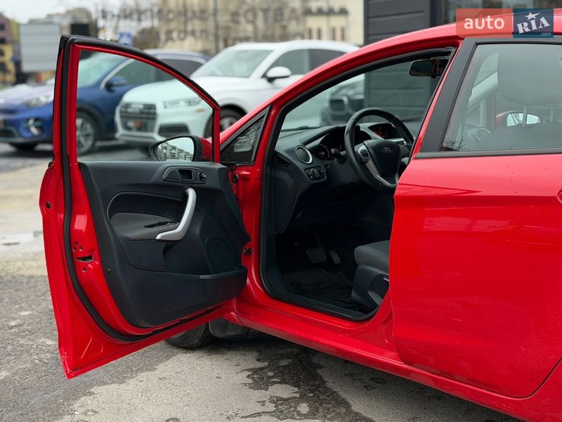 Хетчбек Ford Fiesta 2012 в Шептицькому фото 20 Хетчбек Ford Fiesta 2012 в Шептицькому