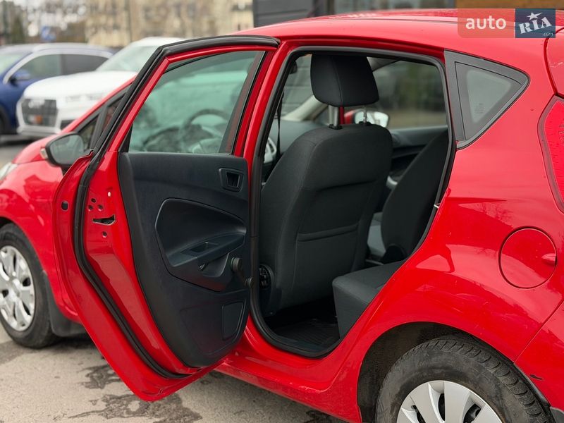 Хетчбек Ford Fiesta 2012 в Шептицькому фото 40 Хетчбек Ford Fiesta 2012 в Шептицькому