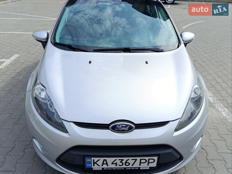 Хэтчбек Ford Fiesta 2012 в Киеве