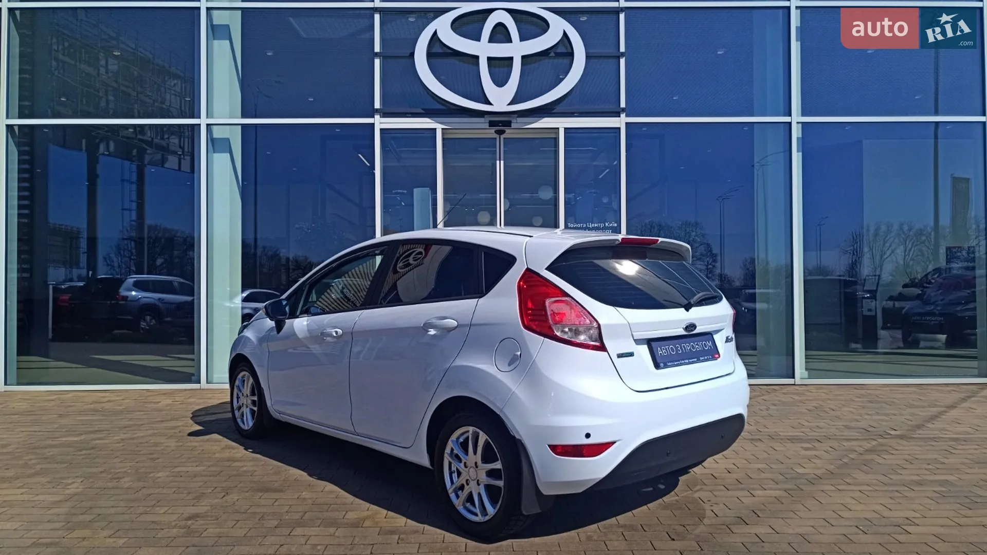 2014 Ford Fiesta - мініатюра 2