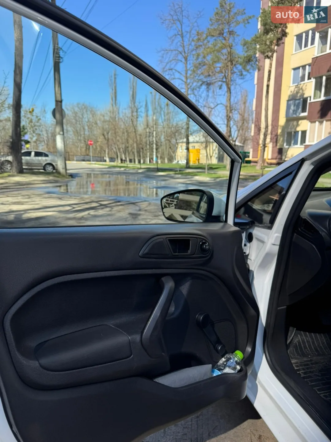 2017 Ford Fiesta - мініатюра 8