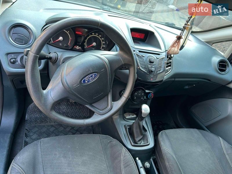 Хэтчбек Ford Fiesta 2009 в Мукачево