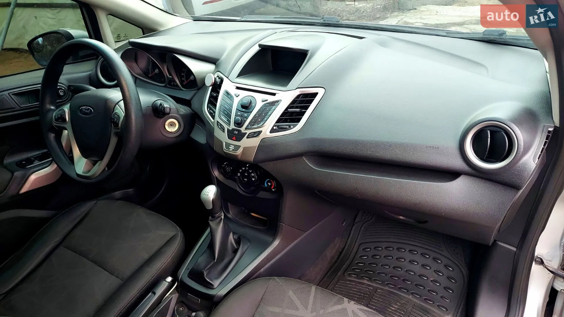 2013 Ford Fiesta - мініатюра 17