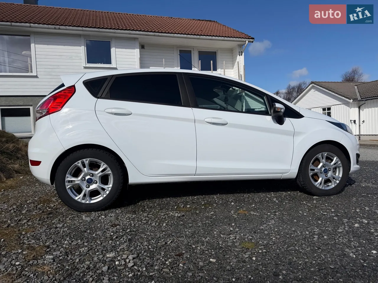 2017 Ford Fiesta - мініатюра 19