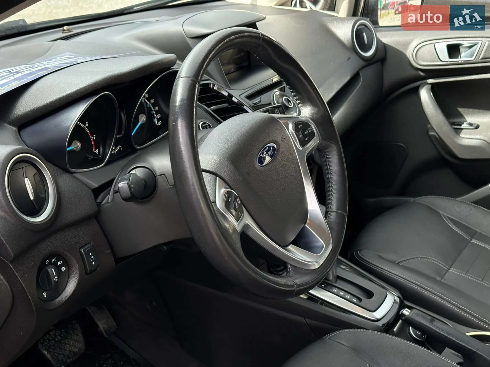 2013 Ford Fiesta - мініатюра 9