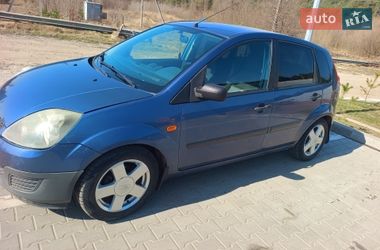 Хэтчбек Ford Fiesta 2006 в Судовой Вишне