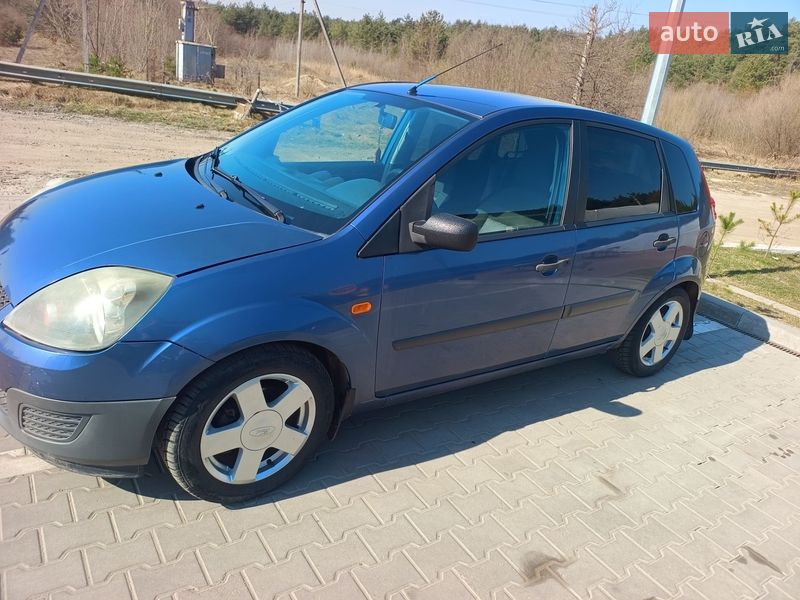 Хетчбек Ford Fiesta 2006 в Судовій Вишні фото Хетчбек Ford Fiesta 2006 в Судовій Вишні
