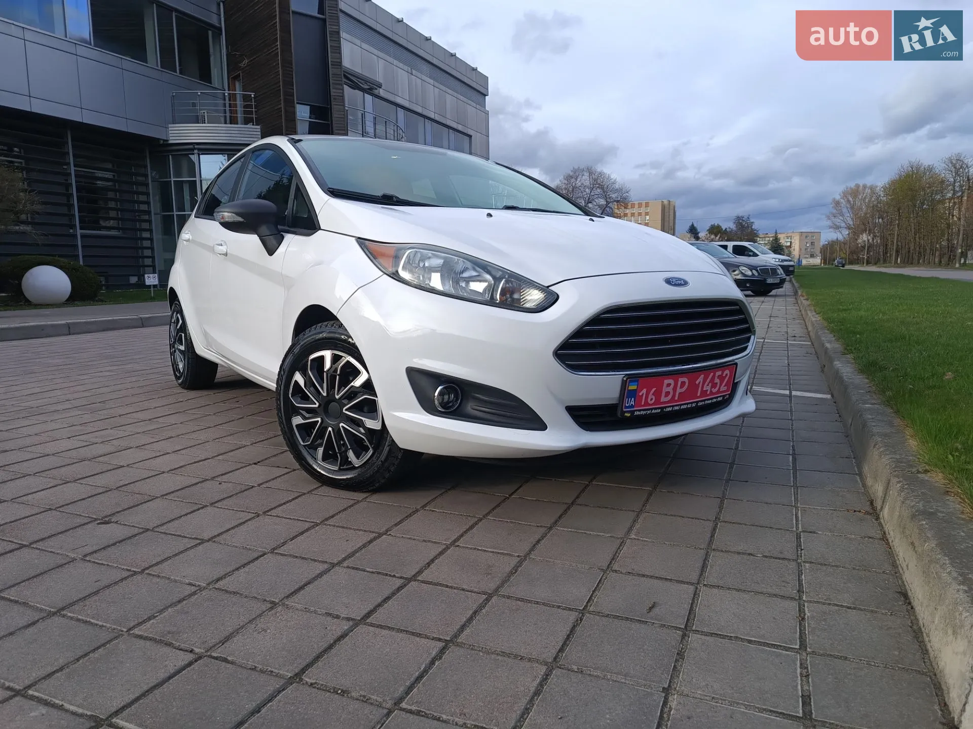 2017 Ford Fiesta - мініатюра 3