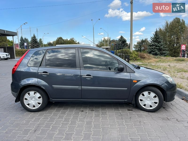 Хэтчбек Ford Fiesta 2006 в Харькове