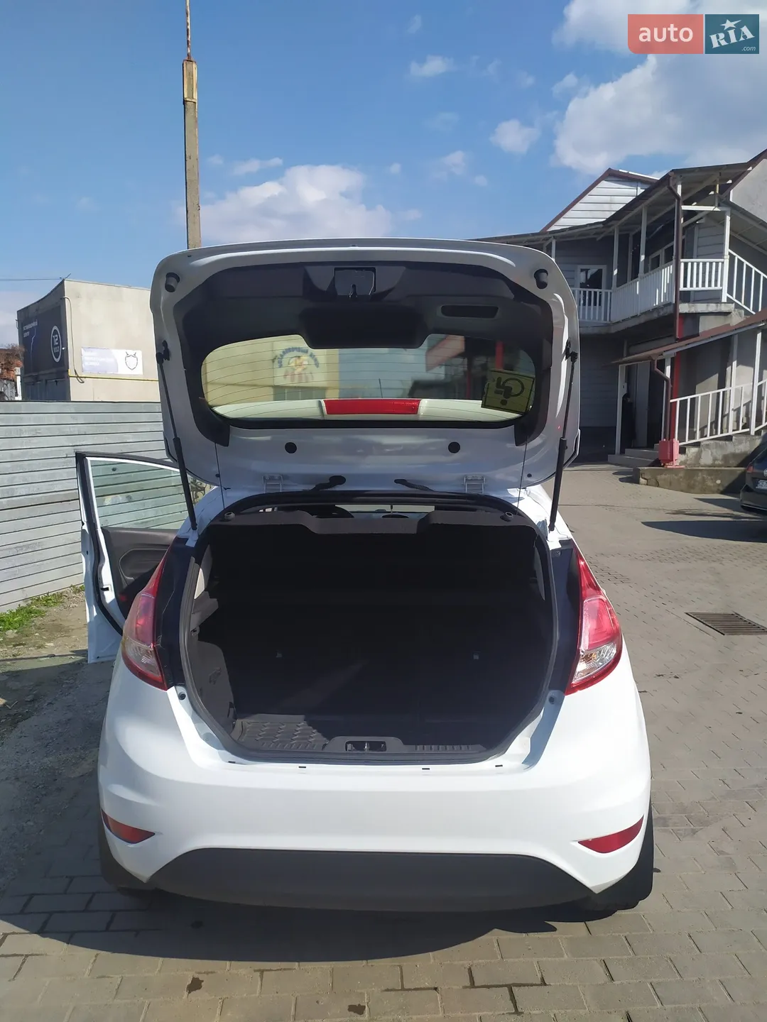 2016 Ford Fiesta - мініатюра 8