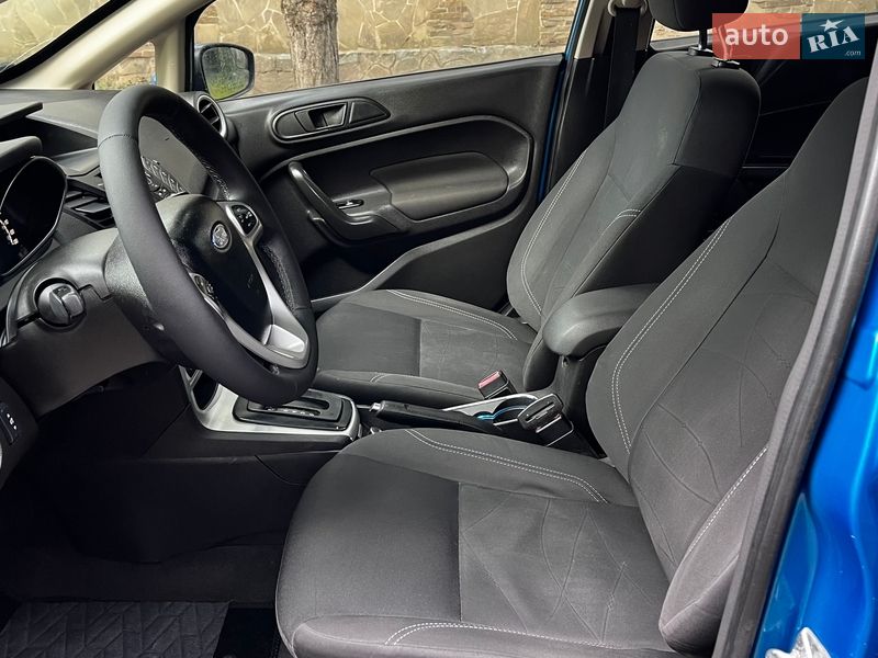 Хэтчбек Ford Fiesta 2017 в Днепре