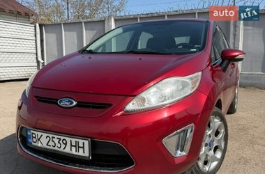 Хетчбек Ford Fiesta 2012 в Рівному