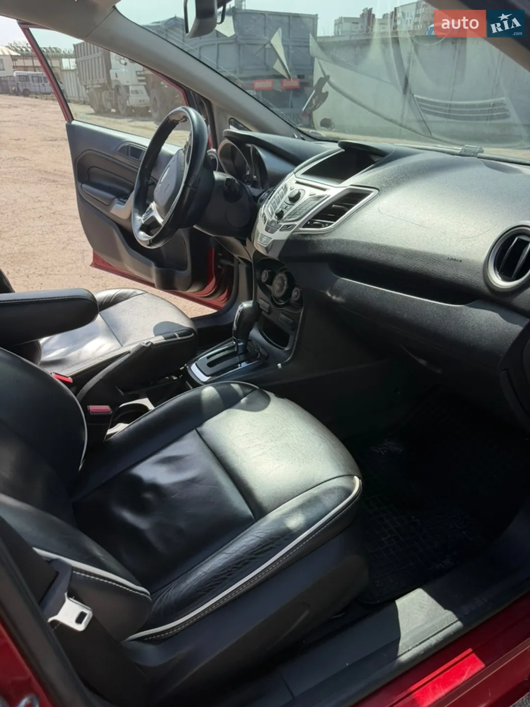 2012 Ford Fiesta - мініатюра 19