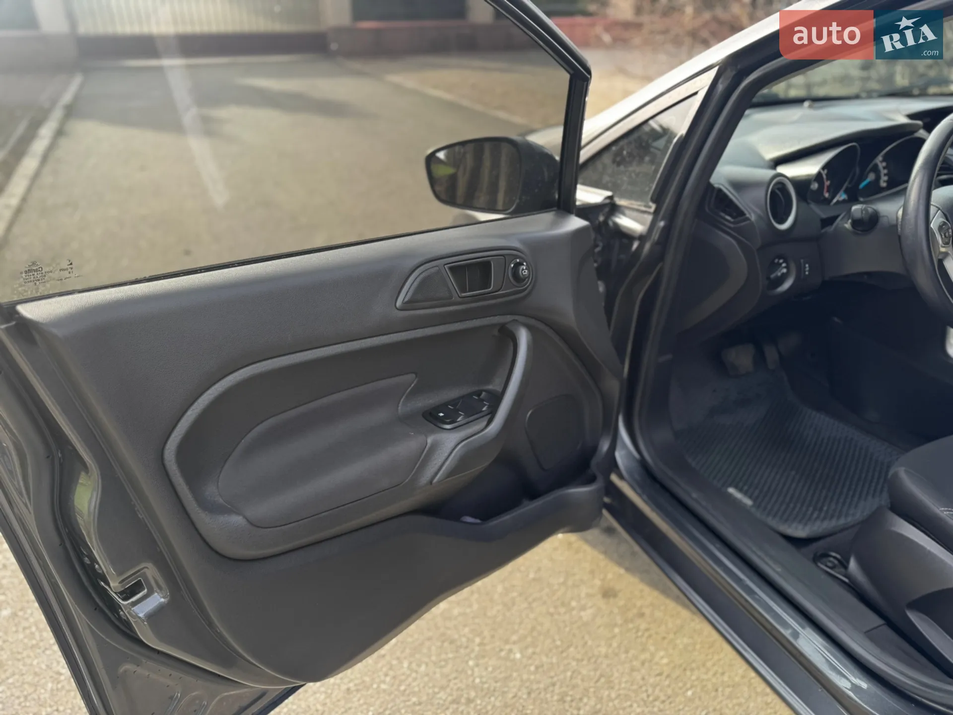 2018 Ford Fiesta - мініатюра 15