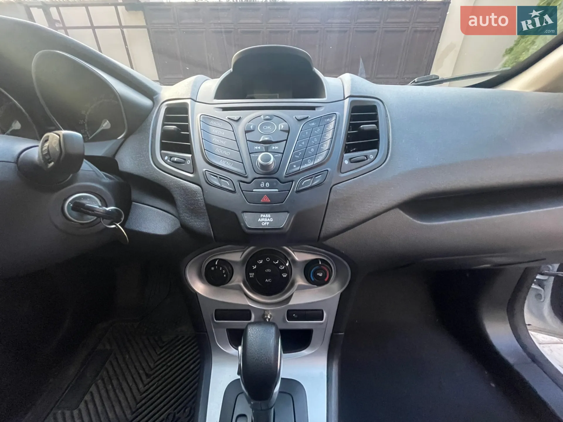 2017 Ford Fiesta - мініатюра 39