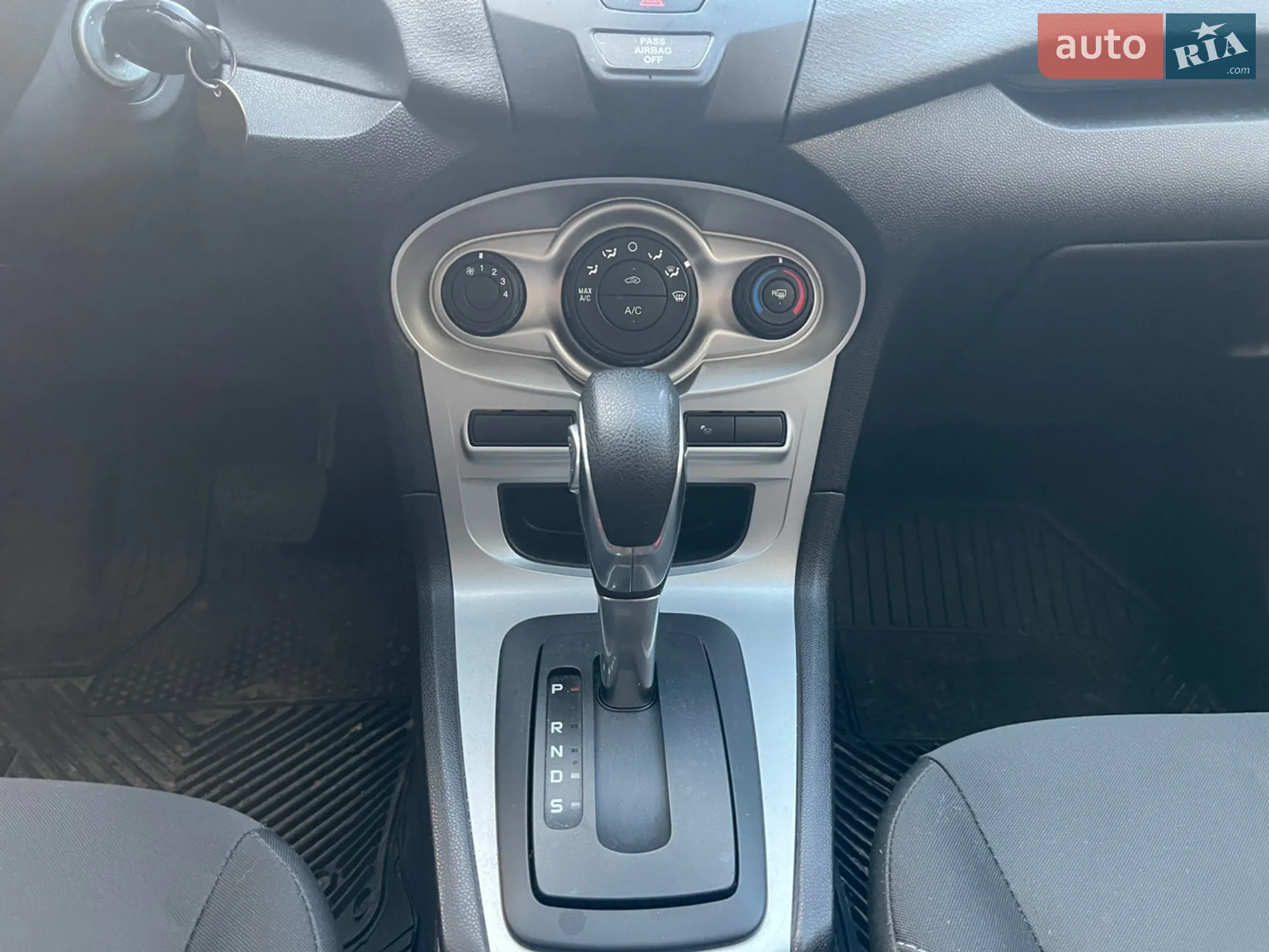 2017 Ford Fiesta - мініатюра 49