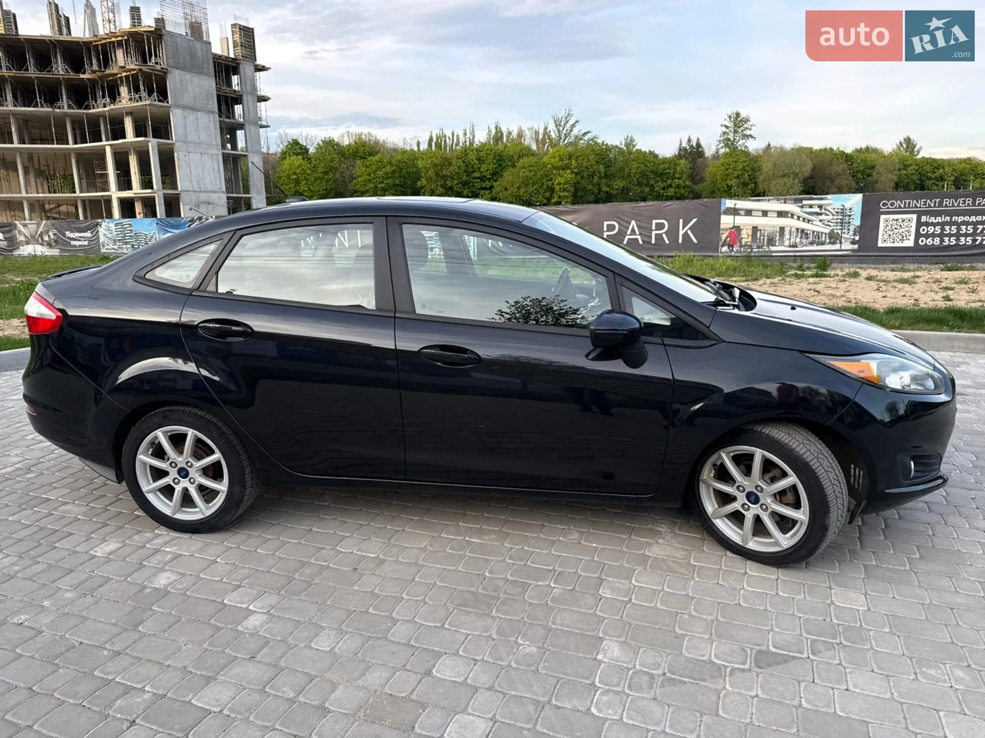 2015 Ford Fiesta - мініатюра 8