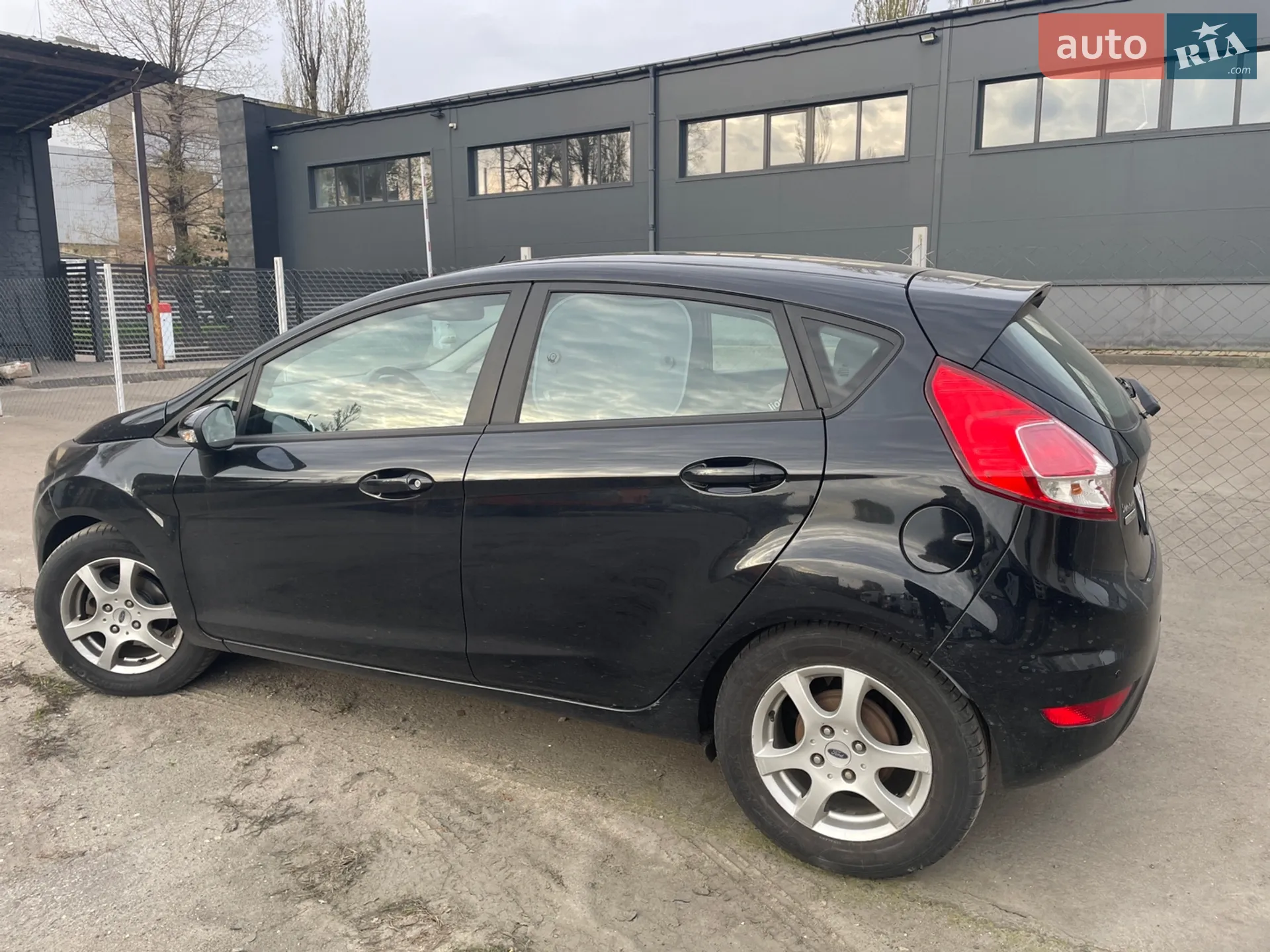 2013 Ford Fiesta - мініатюра 4