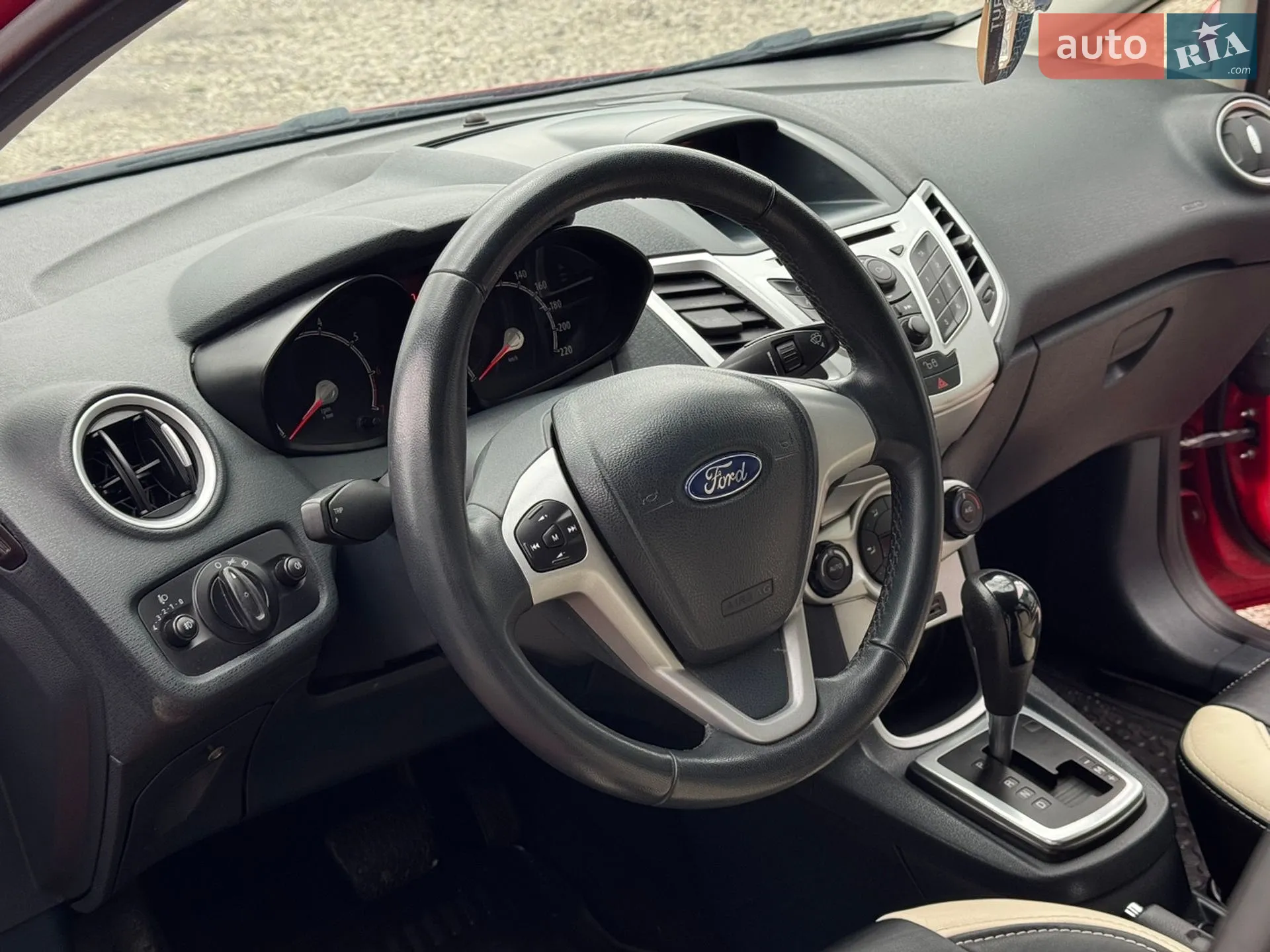 2012 Ford Fiesta - мініатюра 10