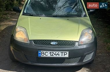 Хэтчбек Ford Fiesta 2006 в Сарнах