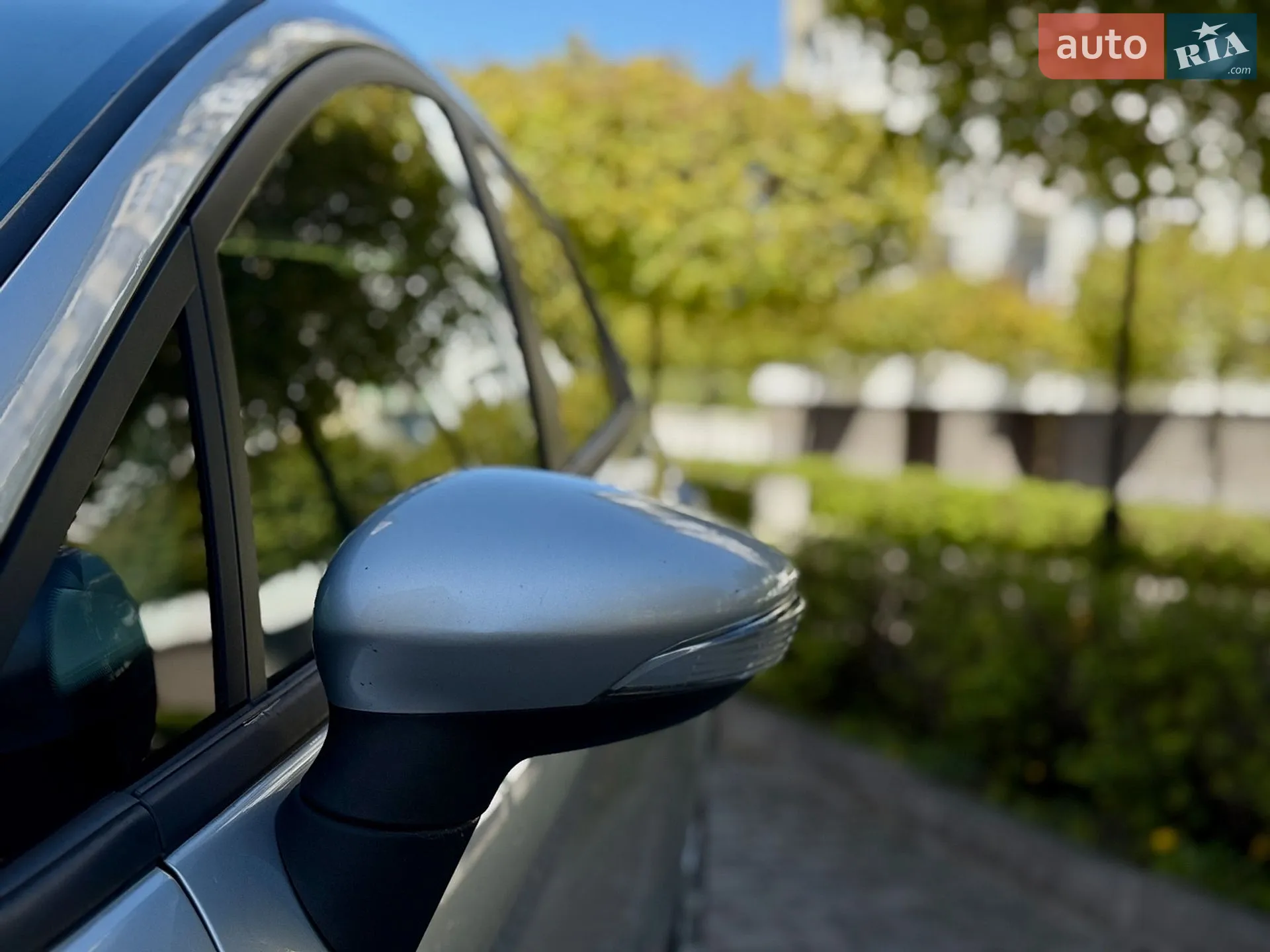 2010 Ford Fiesta - мініатюра 27