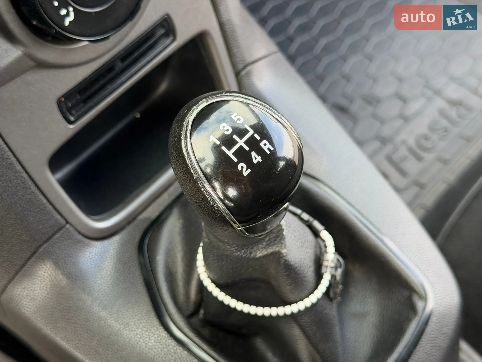 2013 Ford Fiesta - мініатюра 42