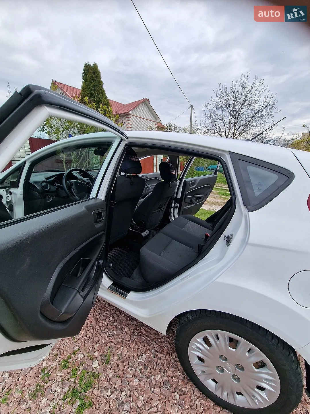 2014 Ford Fiesta - мініатюра 8