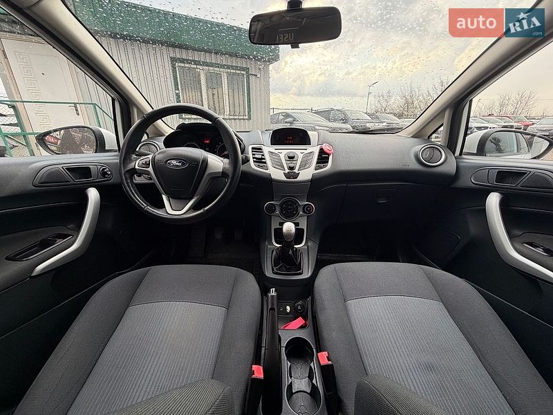 Хетчбек Ford Fiesta 2012 в Вінниці