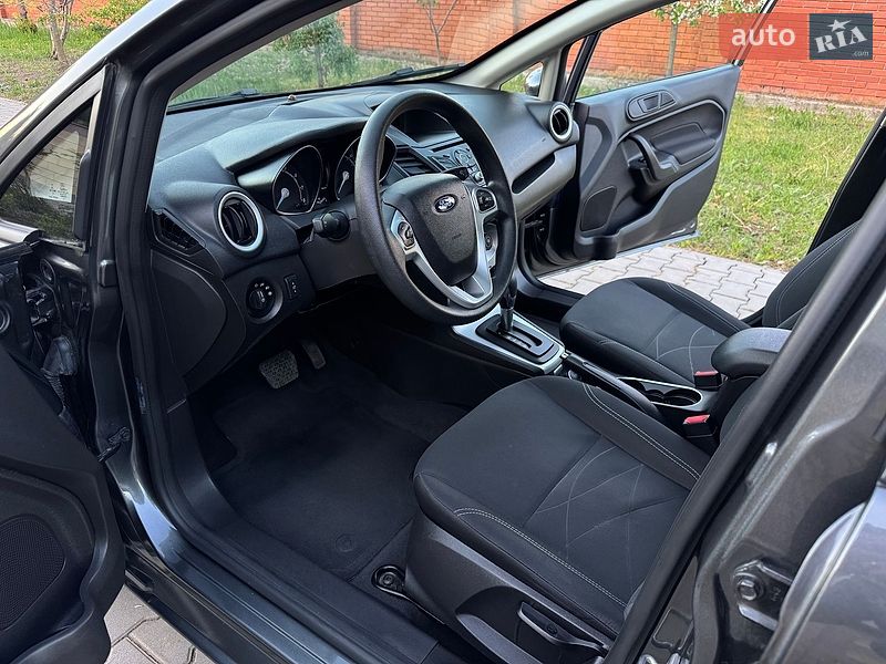 Седан Ford Fiesta 2019 в Одессе