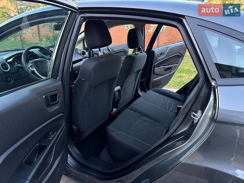 Седан Ford Fiesta 2019 в Одессе