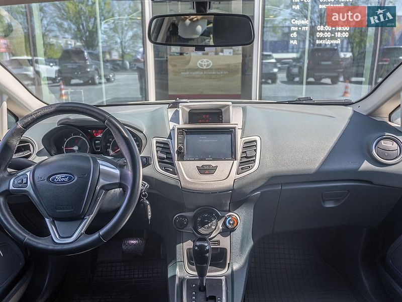 Хэтчбек Ford Fiesta 2011 в Днепре