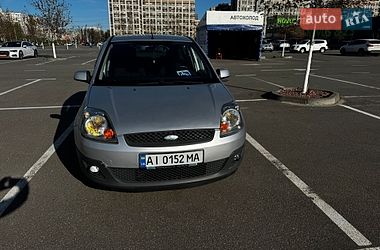 Хэтчбек Ford Fiesta 2007 в Киеве