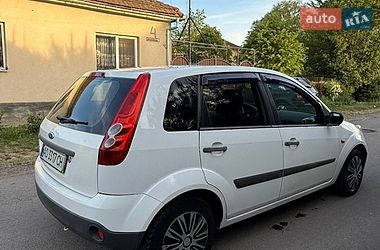 Хэтчбек Ford Fiesta 2007 в Мукачево