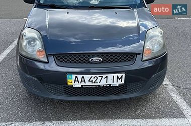 Хэтчбек Ford Fiesta 2007 в Киеве